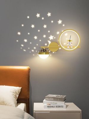 כל-בו Online המיוחדים שלנו :) Astronaut Wall Lamp Bedroom Bedside Lamp Children's Room Lamp Boy And Girl Star Projection Decorative Wall Lamp - Wall Lamps - Ali